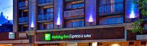 Holiday Inn Express & Suites Calgary